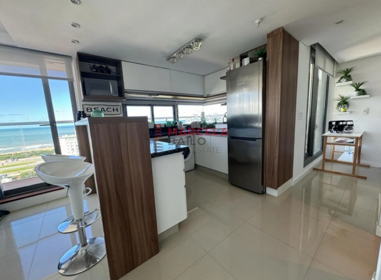 Departamento en Punta del Este con vista al mar y cerca de la playa