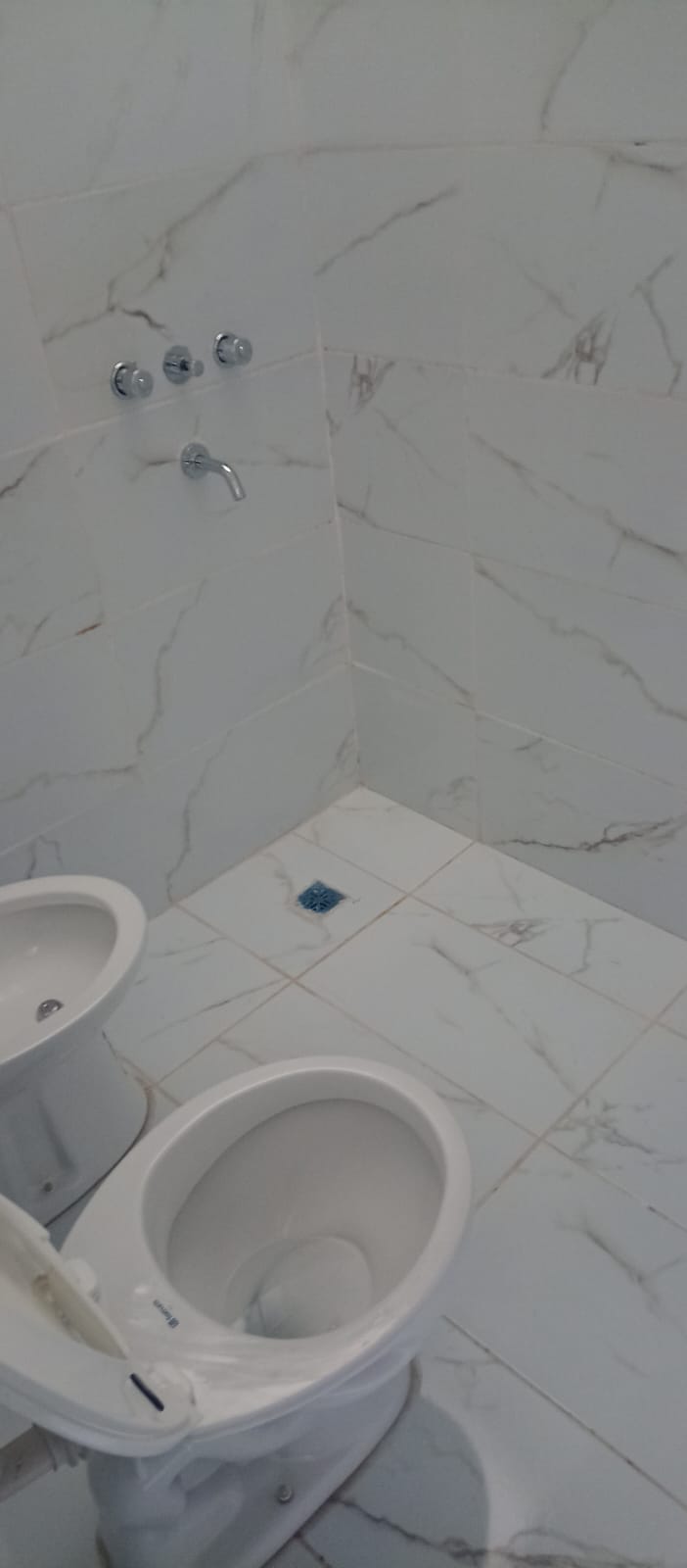 Casa refaccionada a nueva – Cástulo Peña – USD 80.000