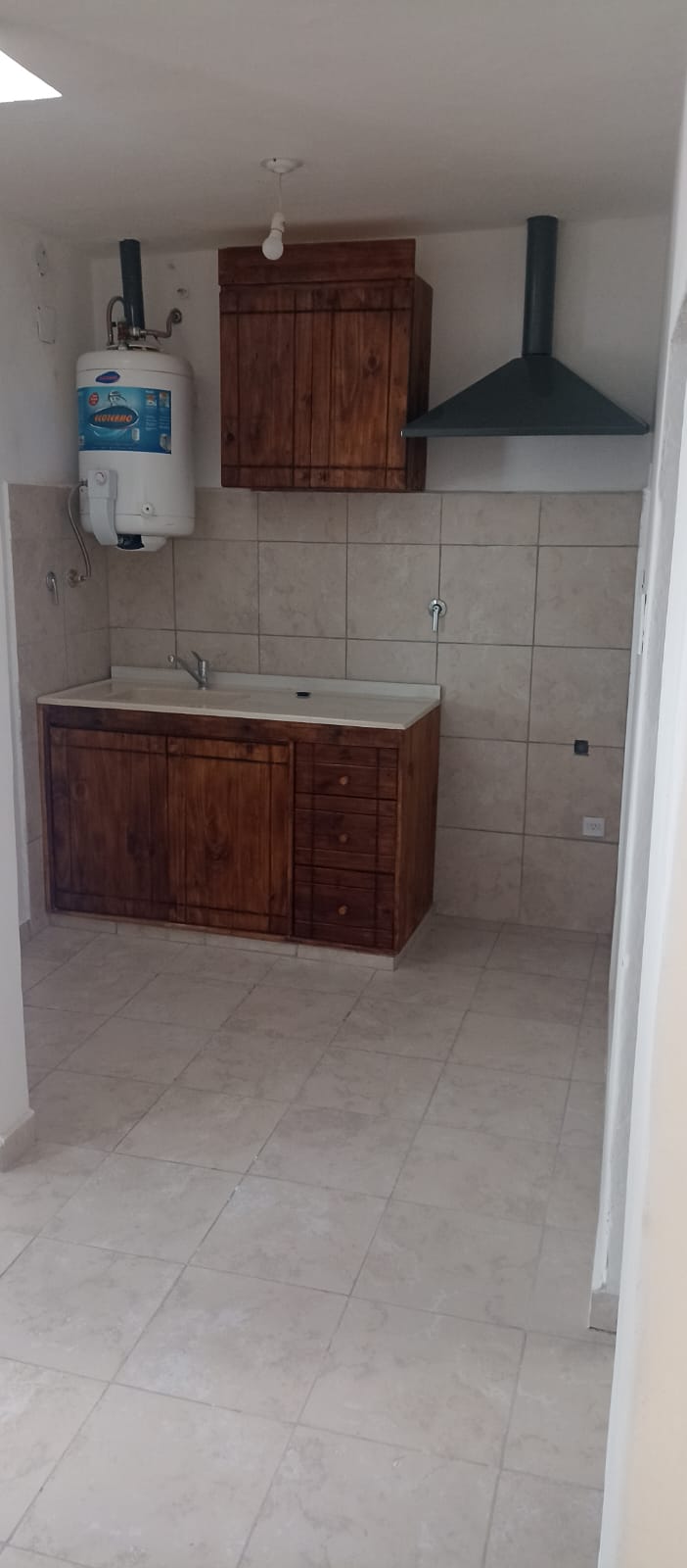 Casa refaccionada a nueva – Cástulo Peña – USD 80.000