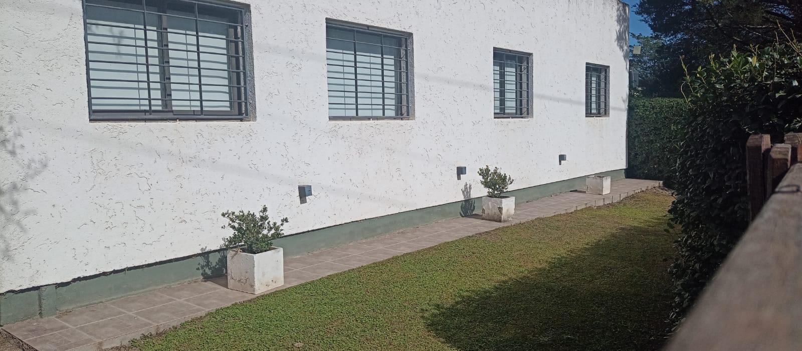 Casa con piscina y 95m2 cubiertos en La Granja
