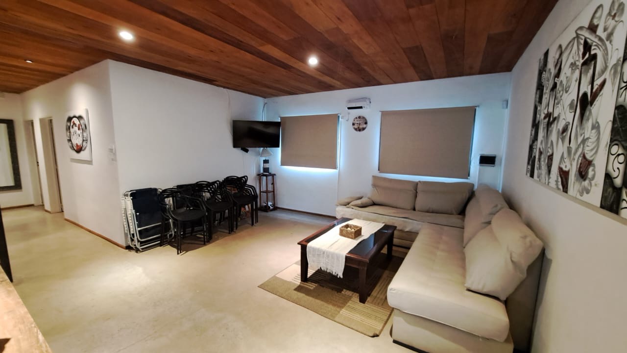 Casa con piscina y 95m2 cubiertos en La Granja