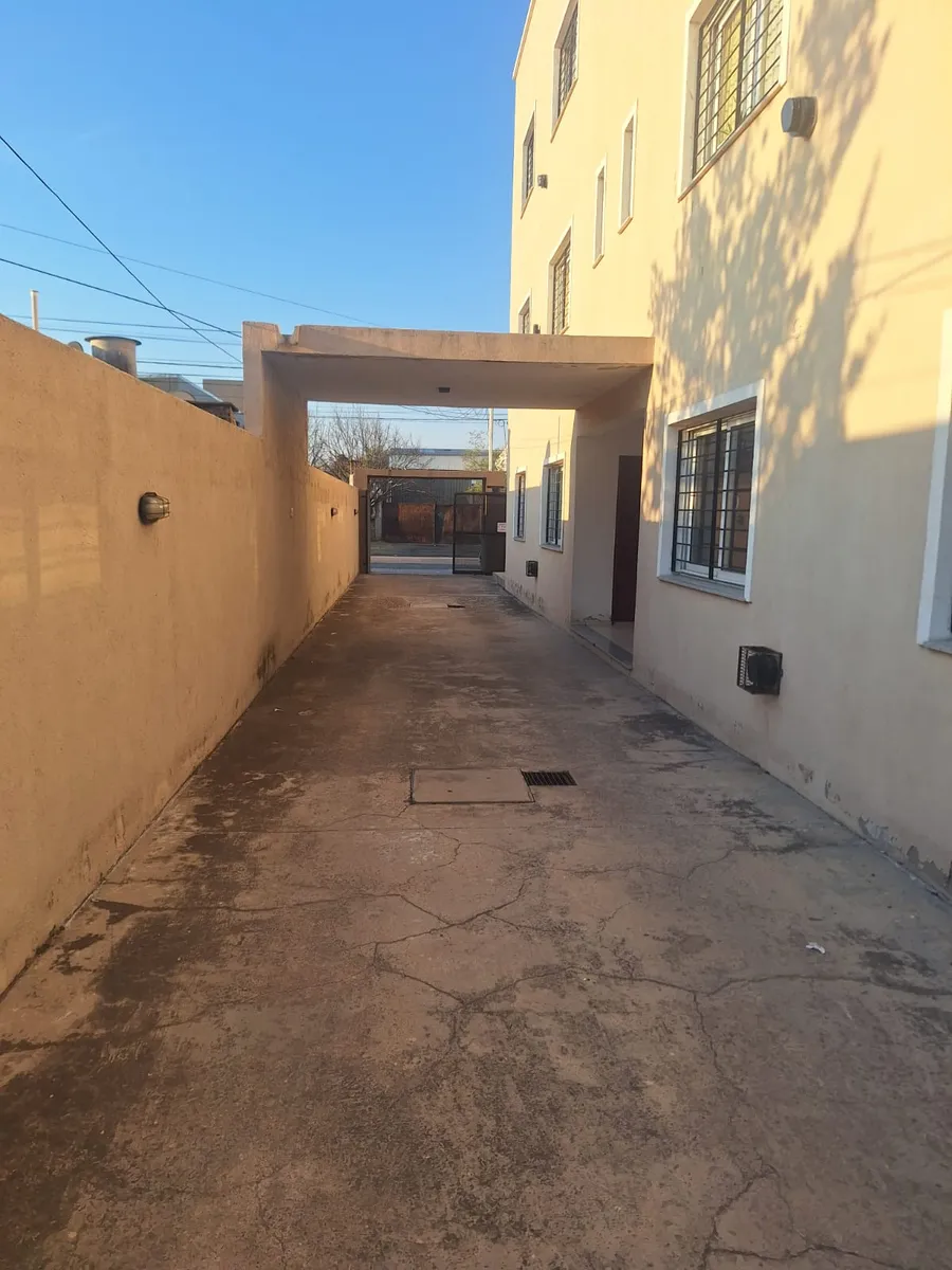 Compra departamento 2 dormitorios y cochera o compra todo el bloque en Jesús María, Córdoba