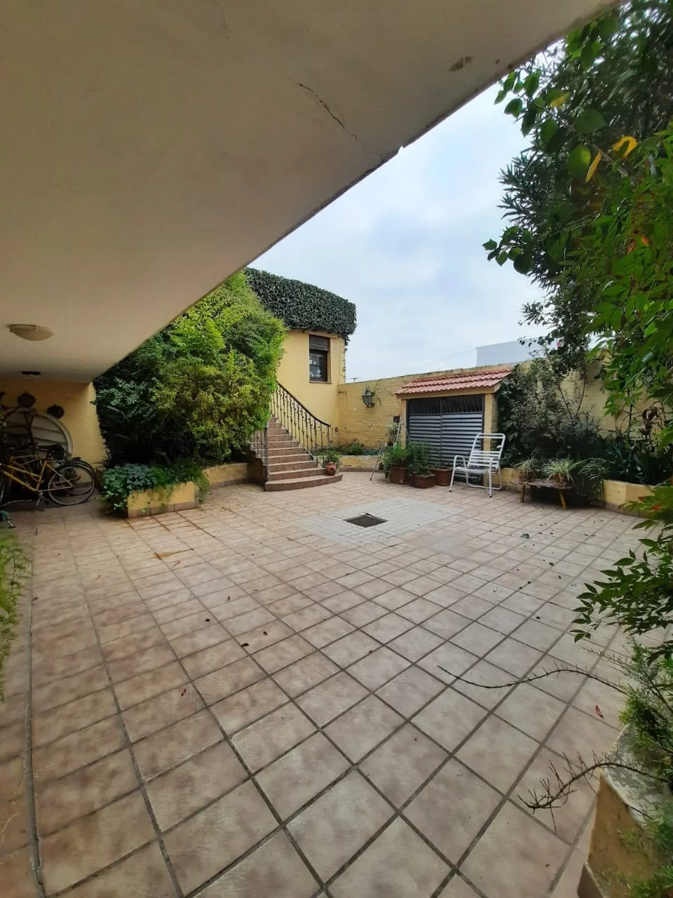 Casa con pileta en corazón de Jesús María