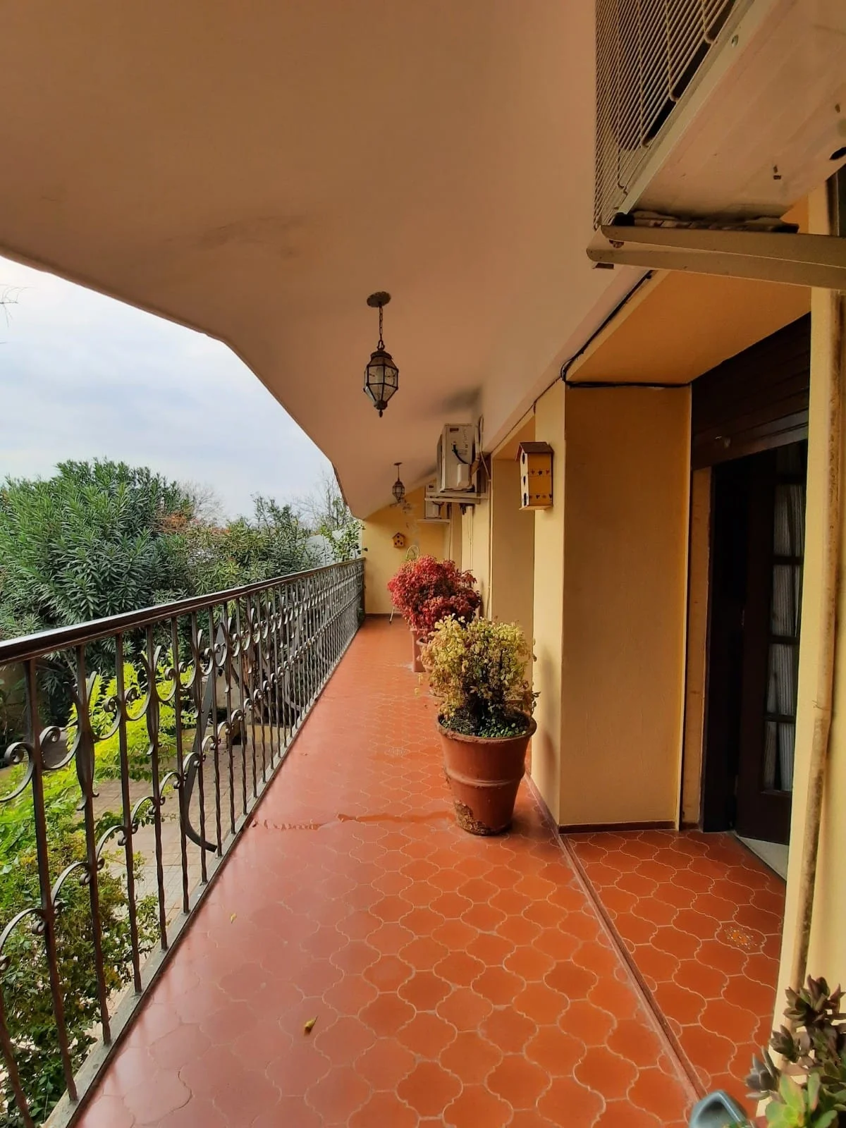 Casa con pileta en corazón de Jesús María