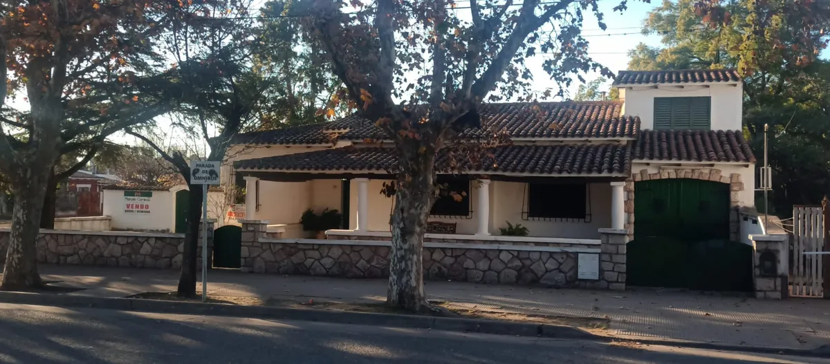 Esquina Premium Jesús María: Casa 4 Dorm. Doble Lote