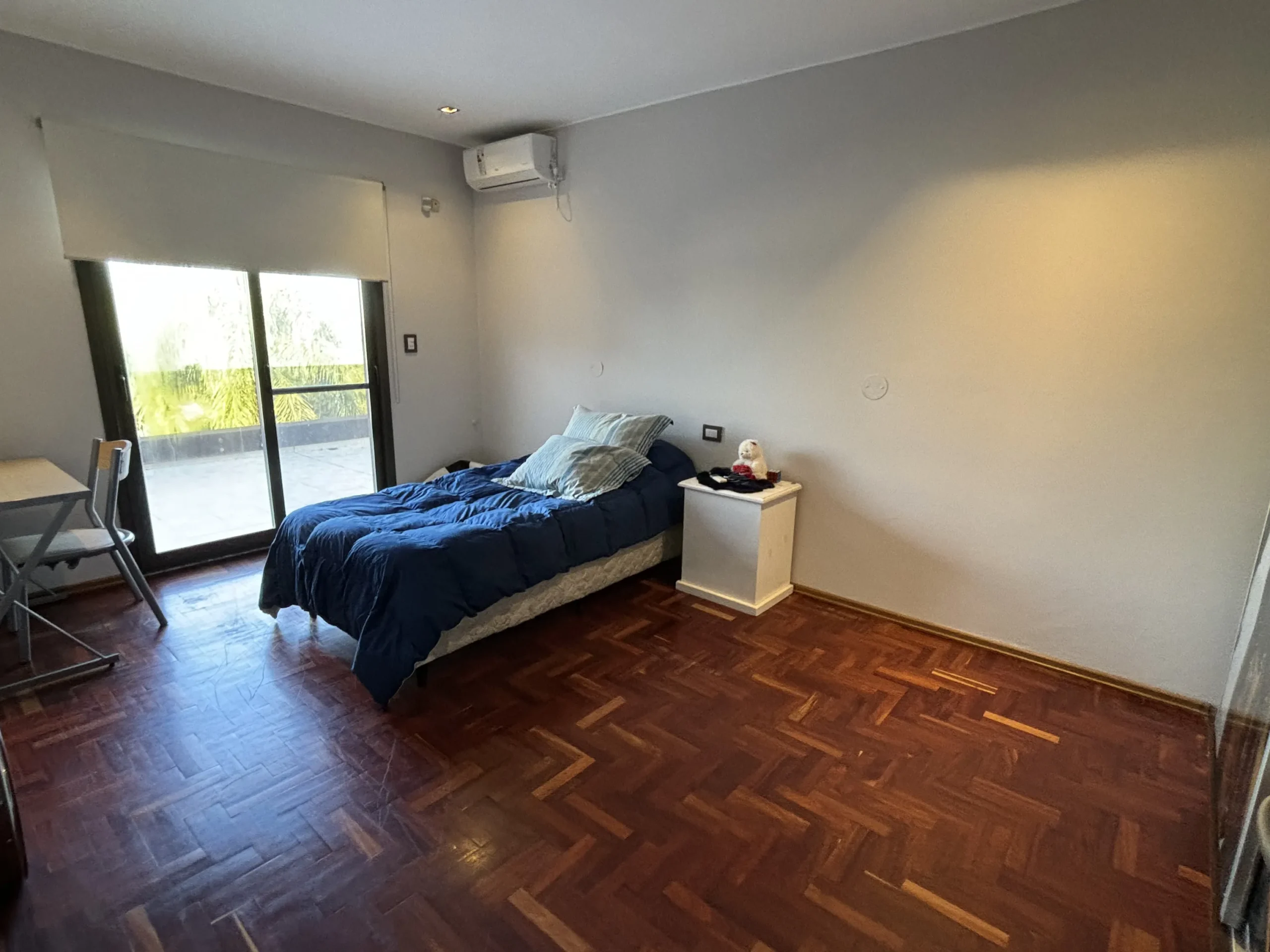 Importante propiedad en Jesús María a metros del Colegio Seminario – 3 dorm, suite y terraza